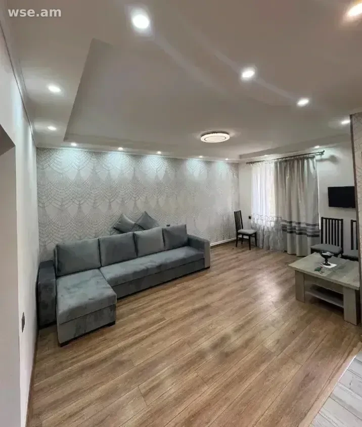2-комн., 62 м², 5/5 эт., ул. Молдовакан 30/1