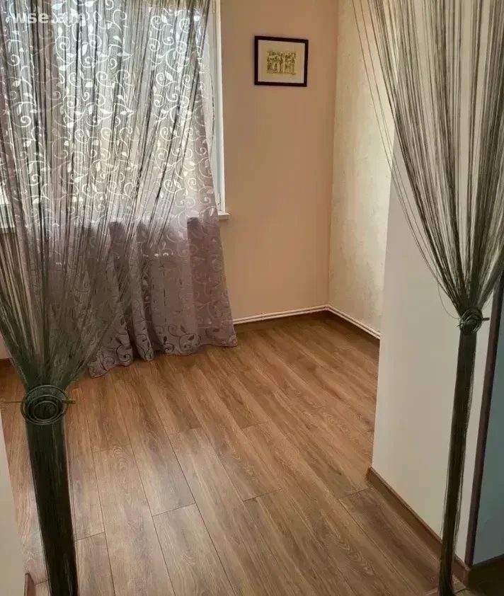 2-комн., 62 м², 5/5 эт., ул. Молдовакан 30/1