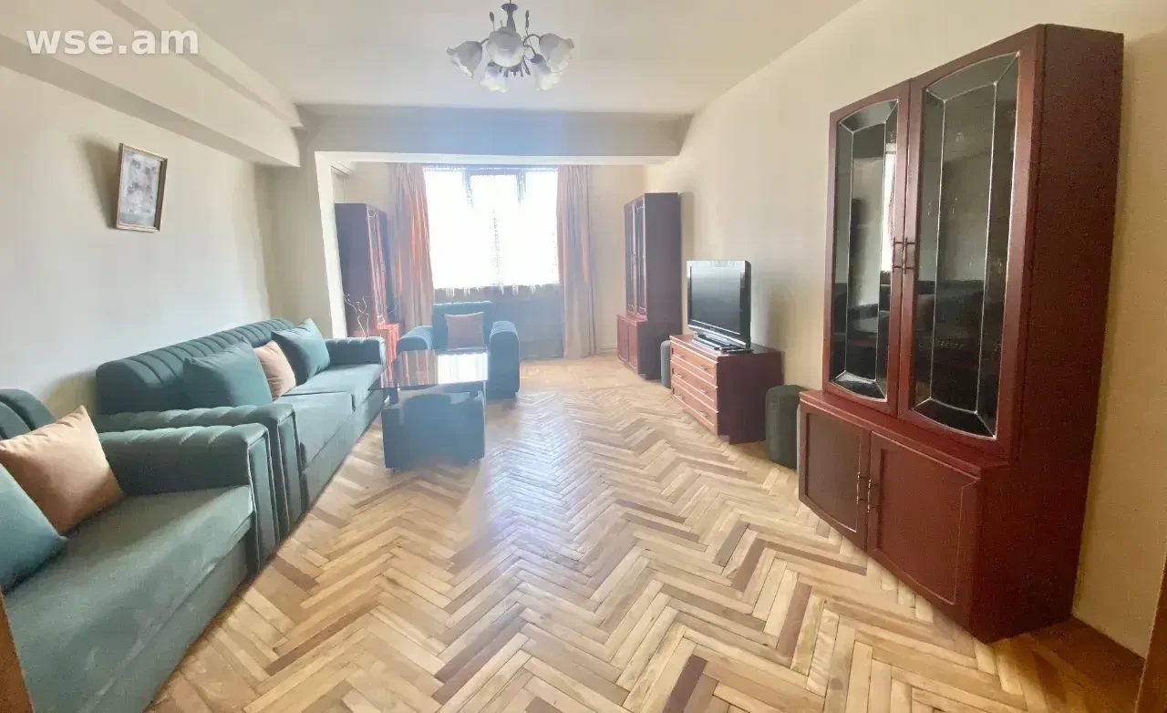 3-սենյականոց, 74 մ², 3/10 հարկ, Երվանդ Քոչարի փողոց 3