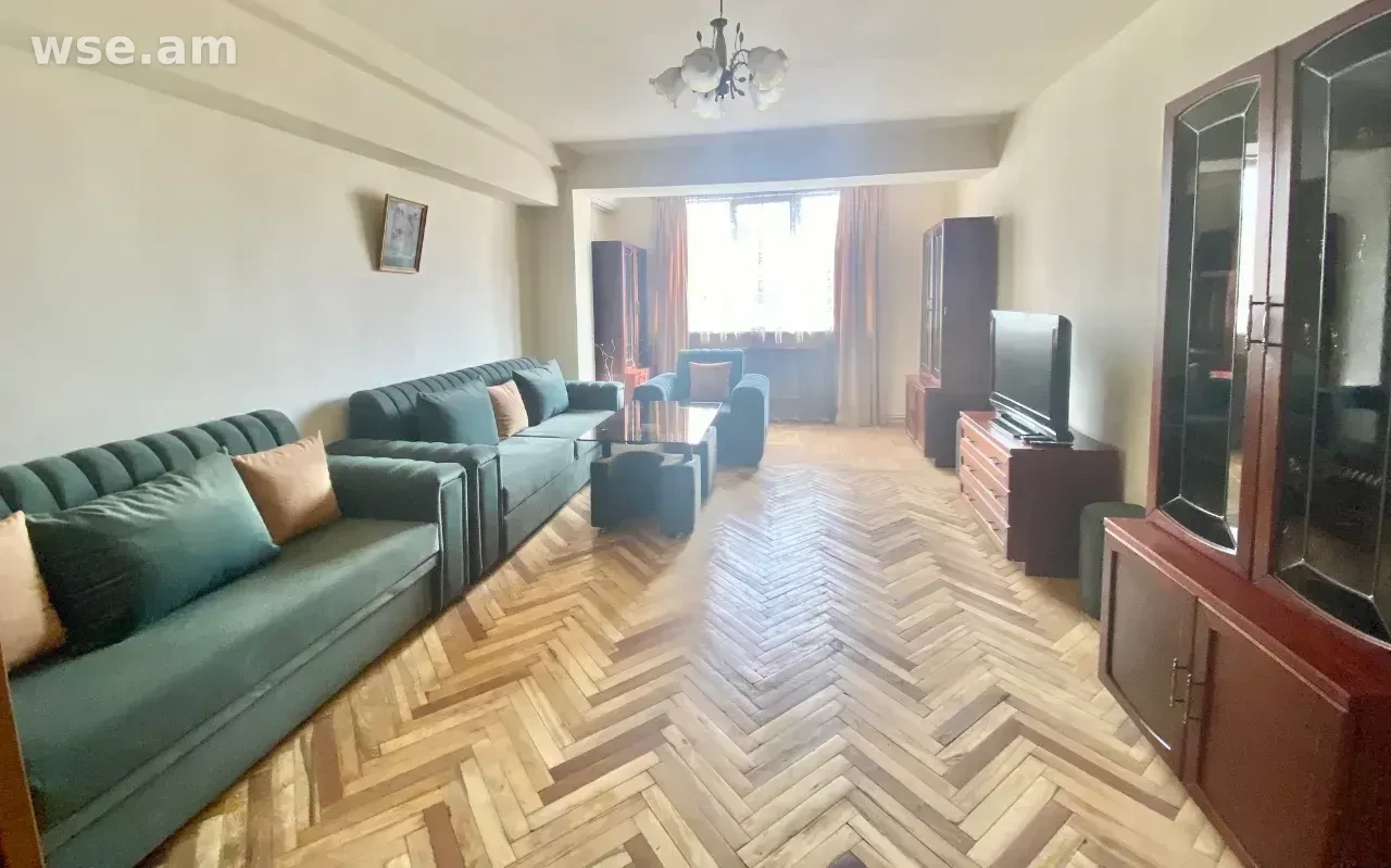 3-սենյականոց, 74 մ², 3/10 հարկ, Երվանդ Քոչարի փողոց 3