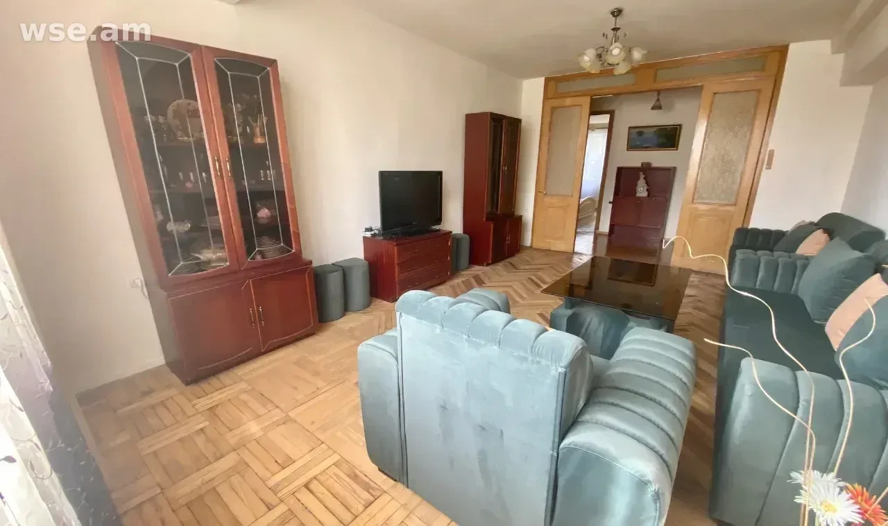 3-սենյականոց, 74 մ², 3/10 հարկ, Երվանդ Քոչարի փողոց 3