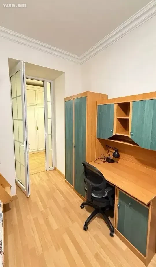 4-սենյականոց, 120 մ², 3/4 հարկ, Հանրապետության փողոց 79