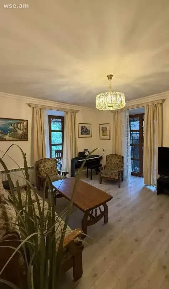 4-սենյականոց, 120 մ², 3/4 հարկ, Հանրապետության փողոց 79