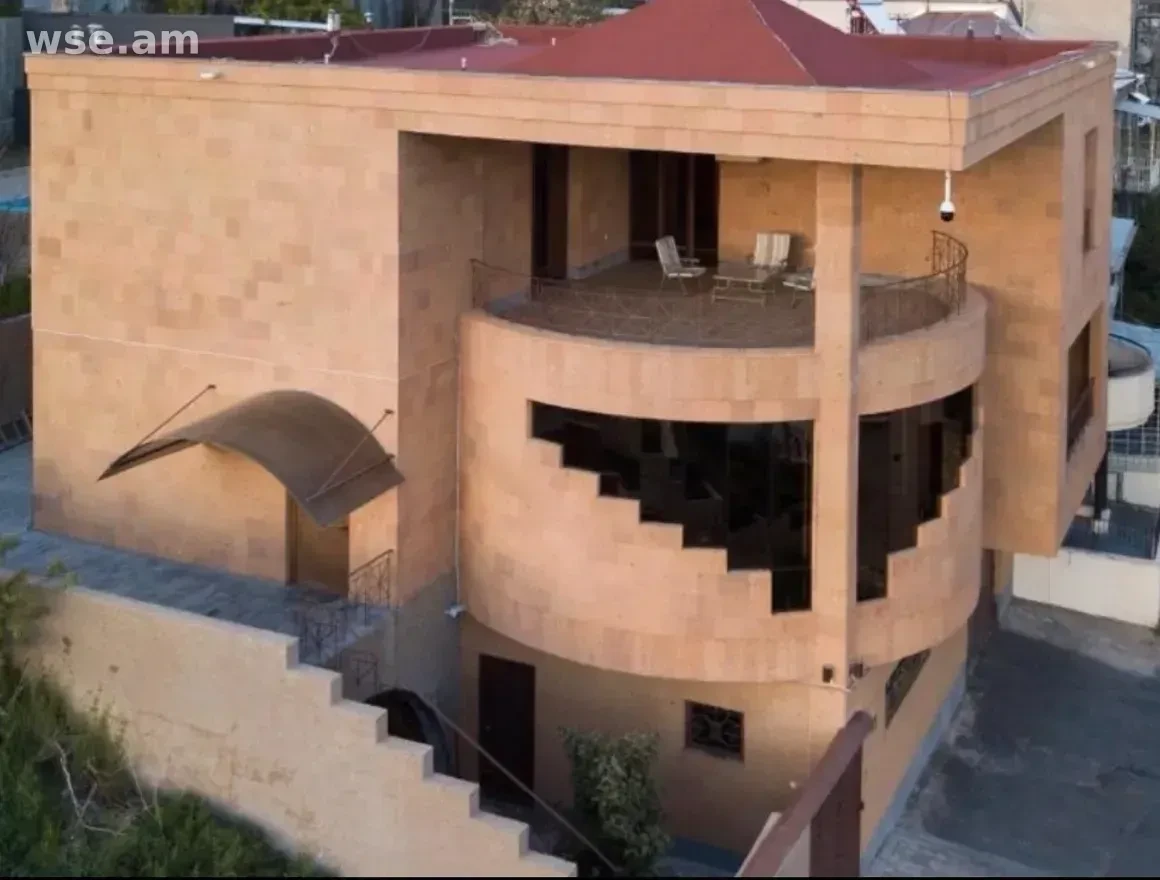 4-սեն. տուն, 308մ², Սարմենի փողոց 16 - 120 000 ֏ | WSE.AM