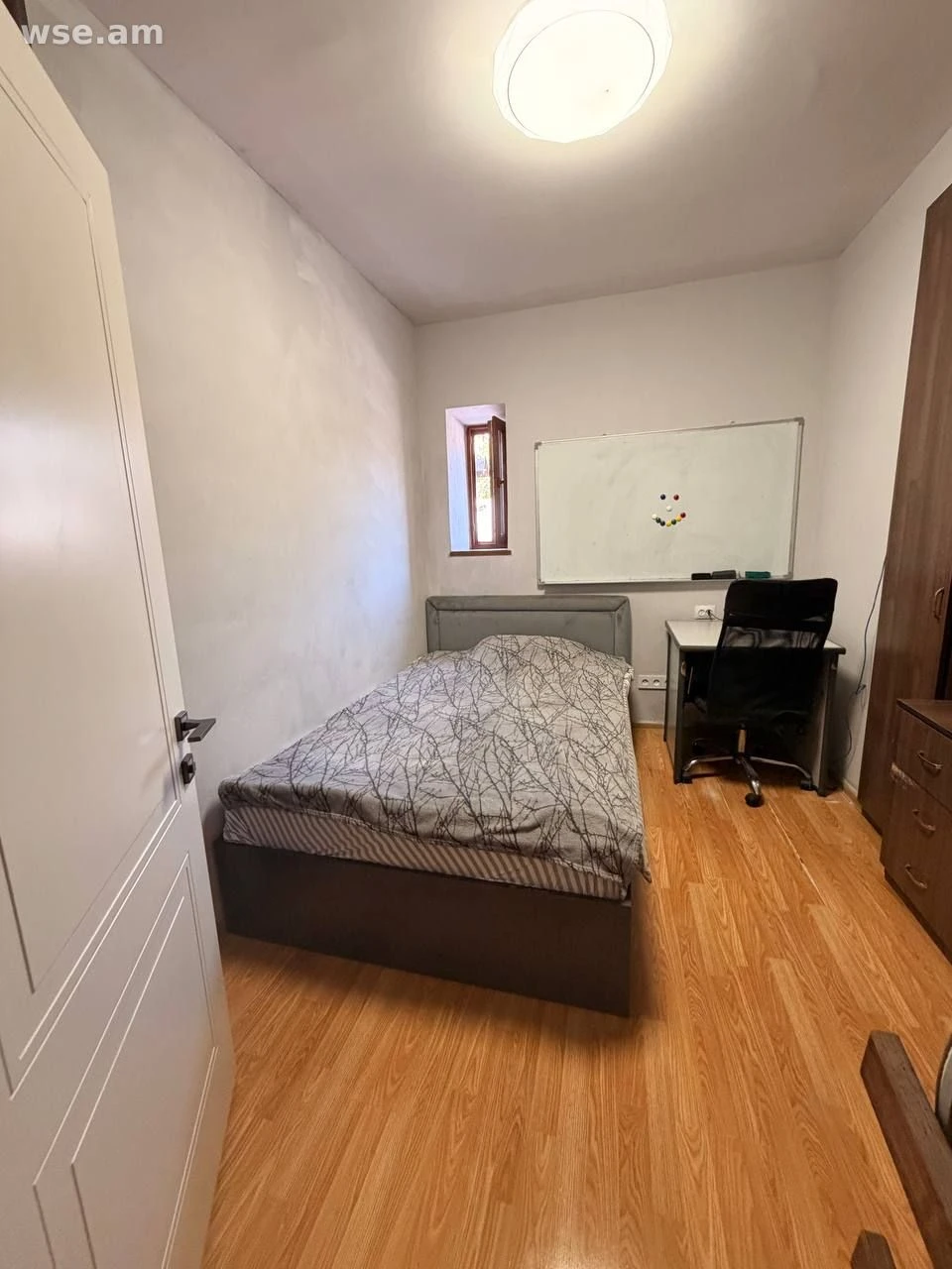 4-комн., 90 м², 1/5 эт., проспект Азатутян 16
