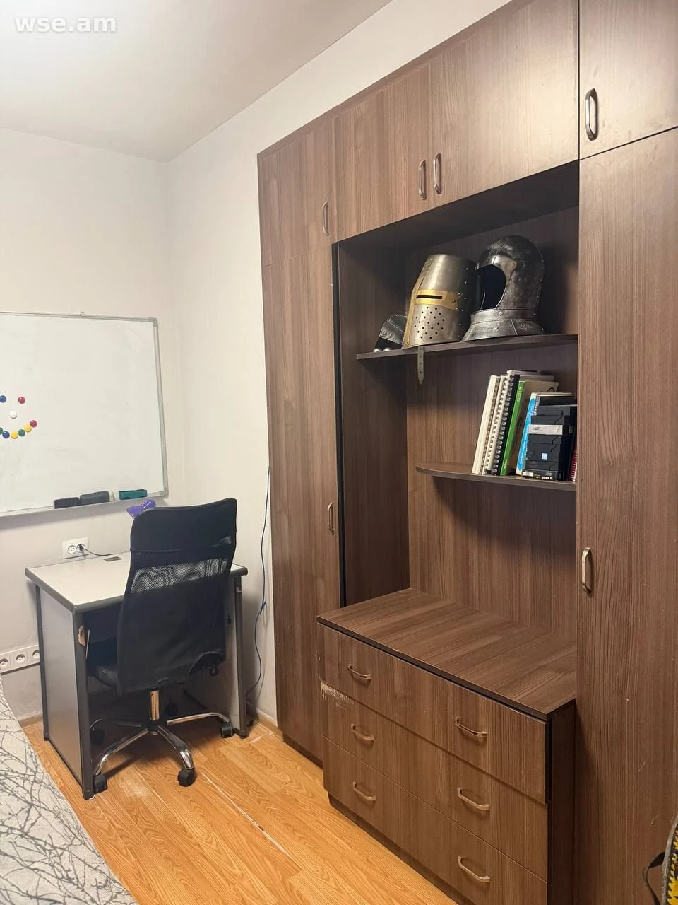 4-комн., 90 м², 1/5 эт., проспект Азатутян 16