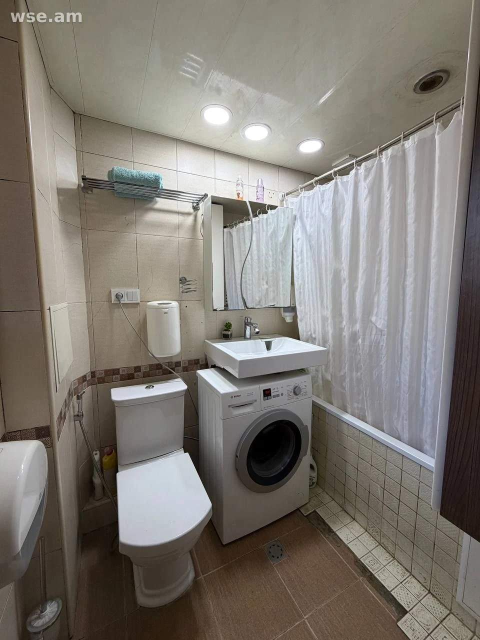 4-комн., 90 м², 1/5 эт., проспект Азатутян 16