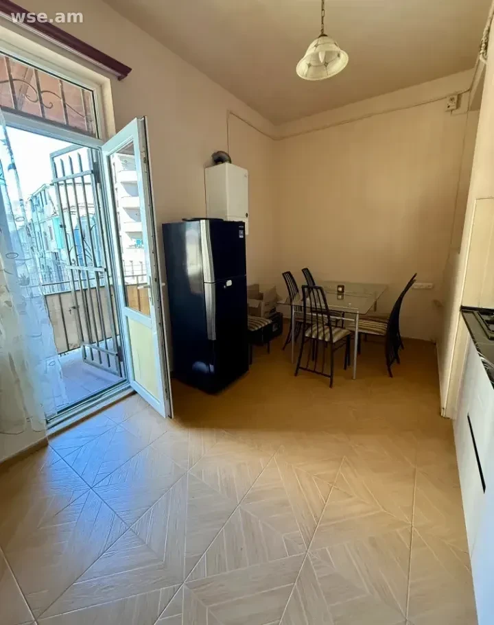 3-комн., 100 м², 5/6 эт., улица Туманяна 12/1