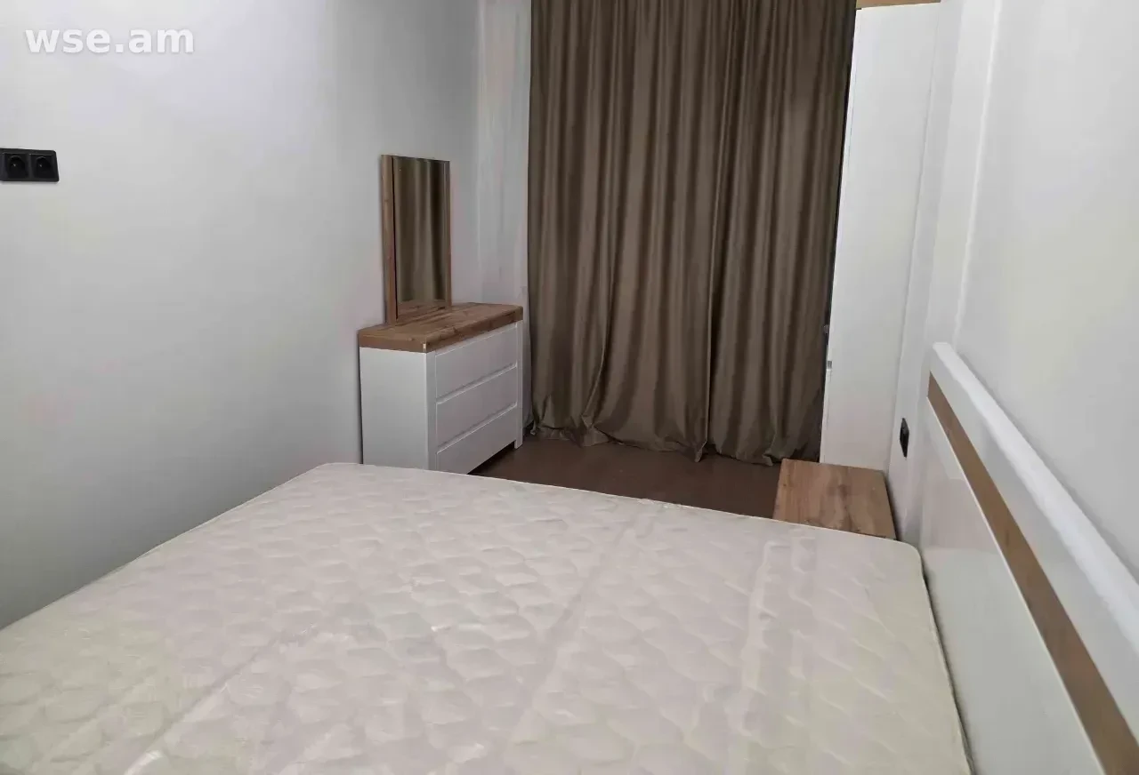 2-комн., 50 м², 9/14 эт., улица Никогаоса Адонца 19/8