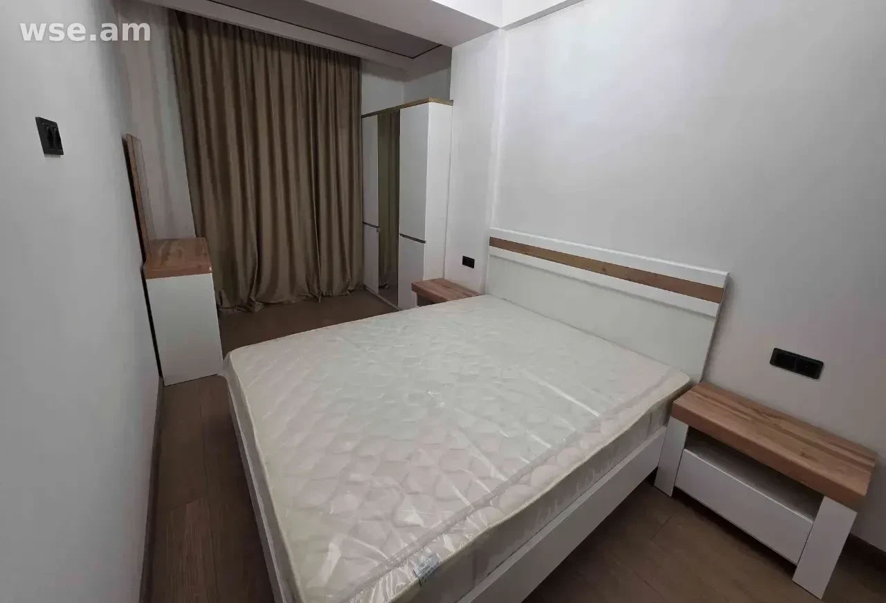 2-комн., 50 м², 9/14 эт., улица Никогаоса Адонца 19/8