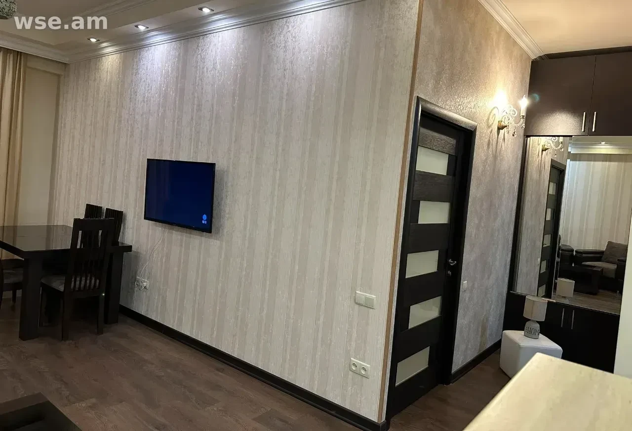 2-комн., 60 м², 9/19 эт., улица Екмалян 1/1