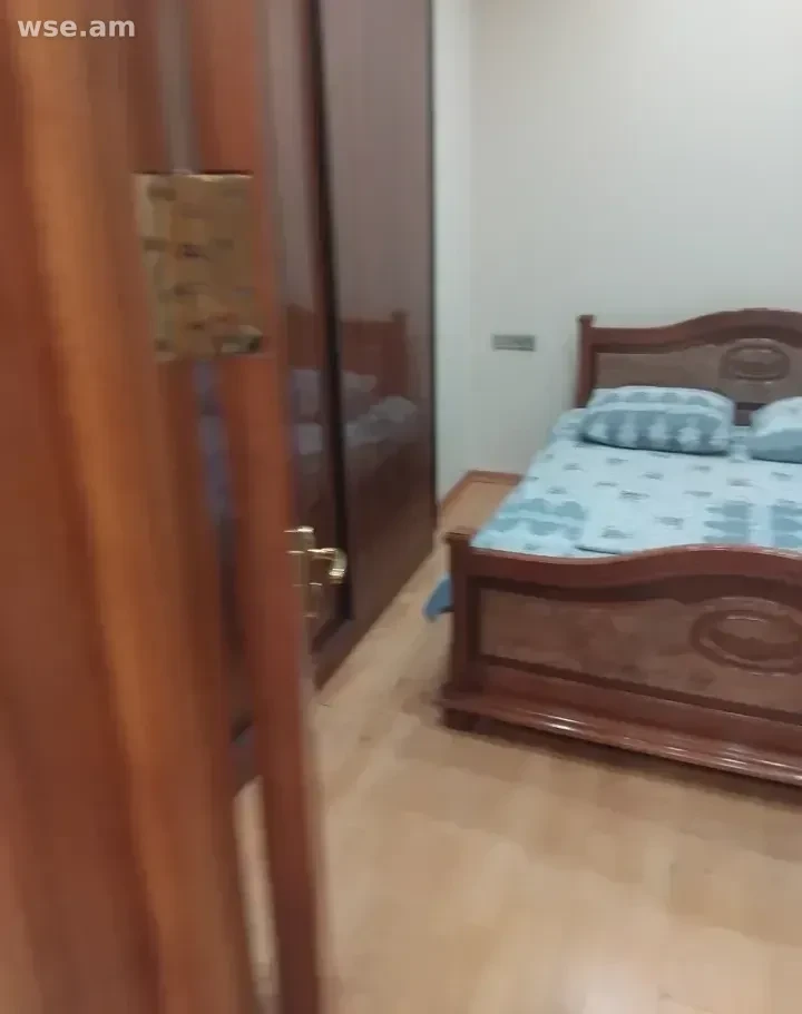 5-սենյականոց, 210 մ², 2/3 հարկ, Նալբանդյան փողոց 98