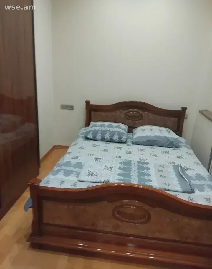 5-սենյականոց, 210 մ², 2/3 հարկ, Նալբանդյան փողոց 98
