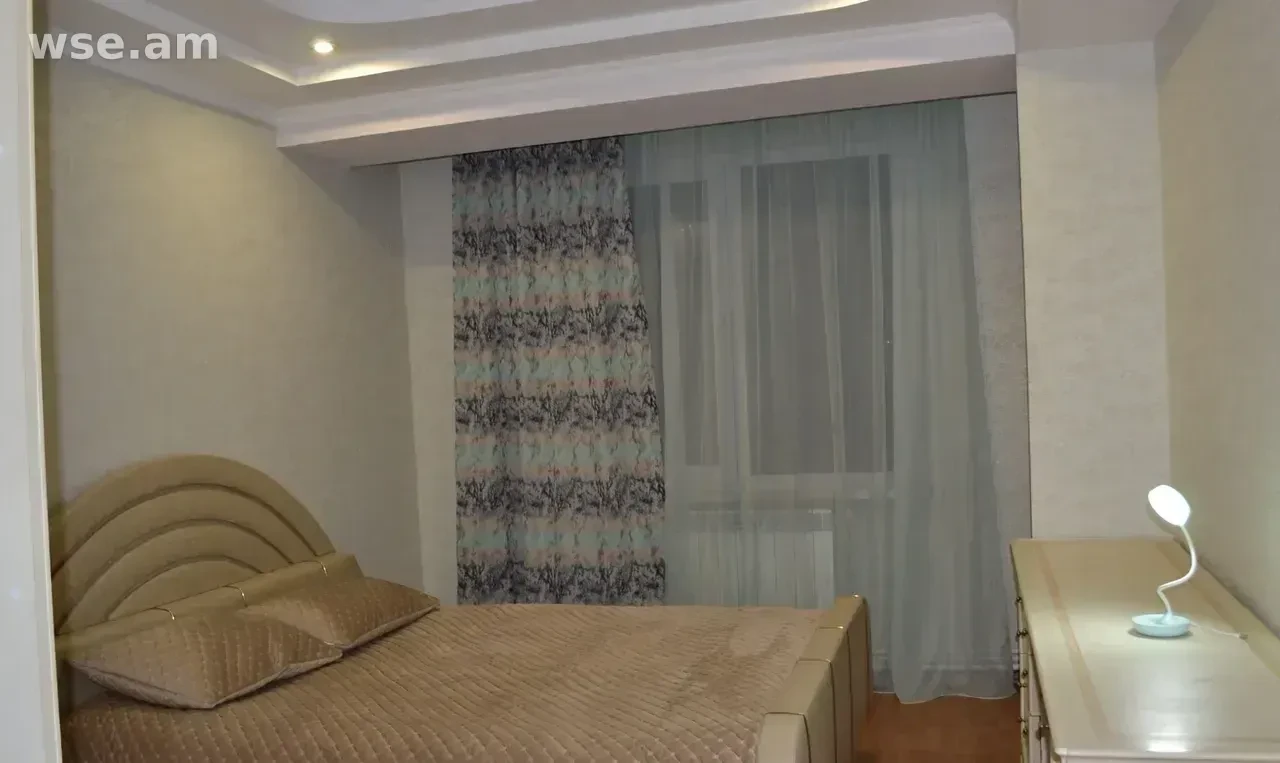 2-комн., 65 м², 10/14 эт., улица Андраника Зоравара 100