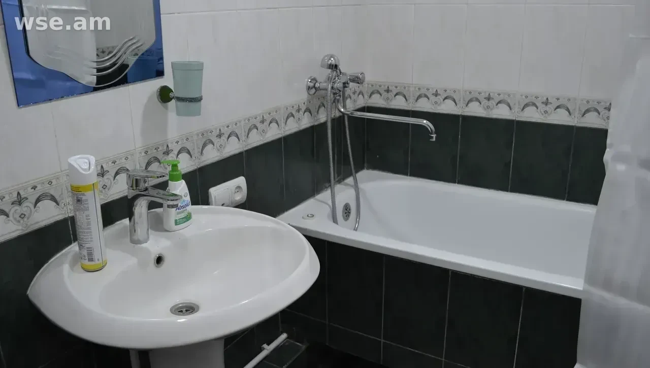 2-комн., 65 м², 10/14 эт., улица Андраника Зоравара 100