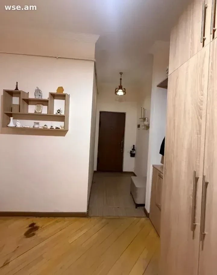 2-комн. квартира, 61м², улица Аргишти 11/3 - 200 000 $