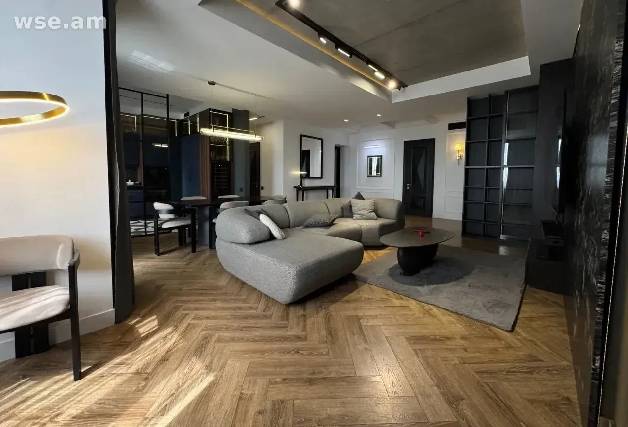 4-комн. квартира, 140м², улица Павстоса Бузанда - 5 000 $