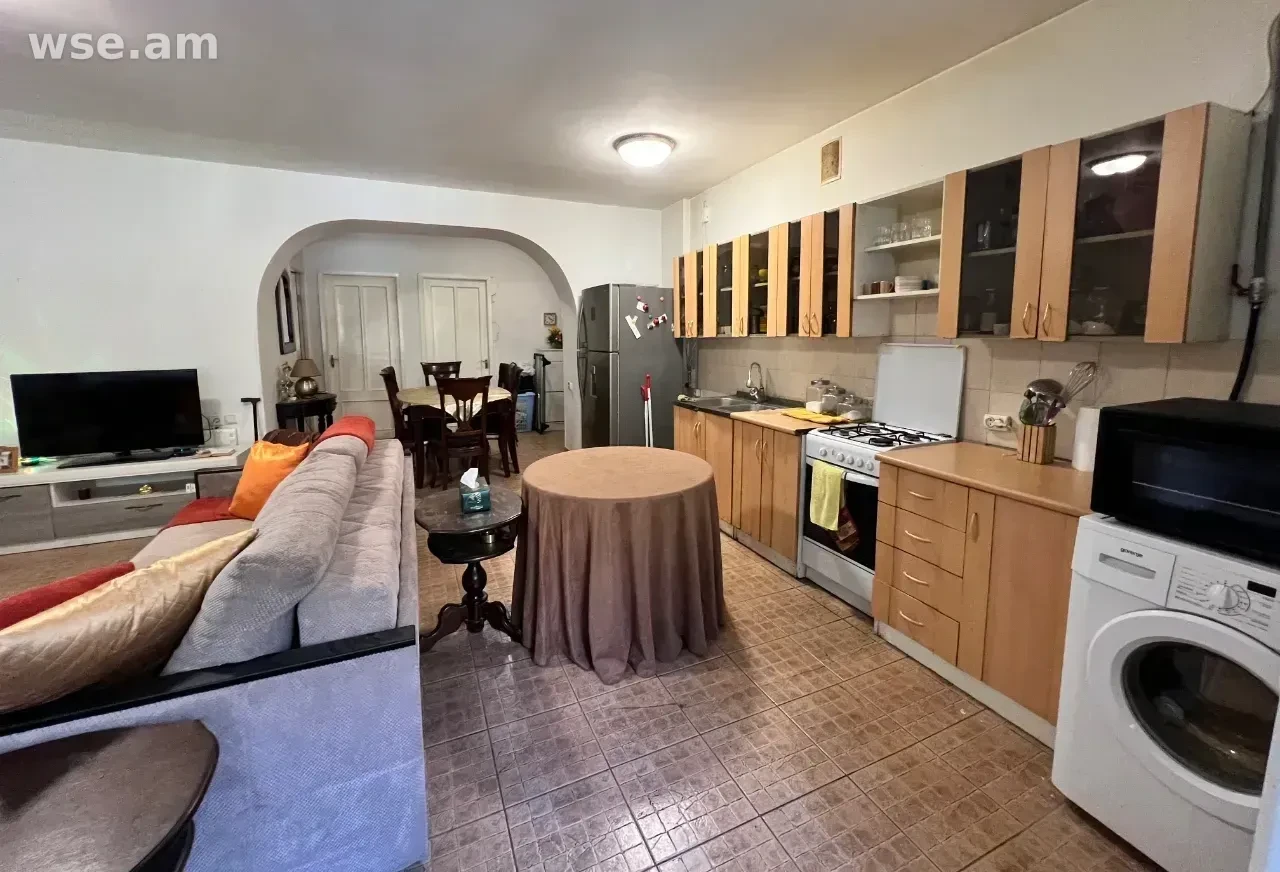 3 սենյականոց, 72 մ², 1/9 հարկ, Երվանդ Քոչարի փողոց 21/1