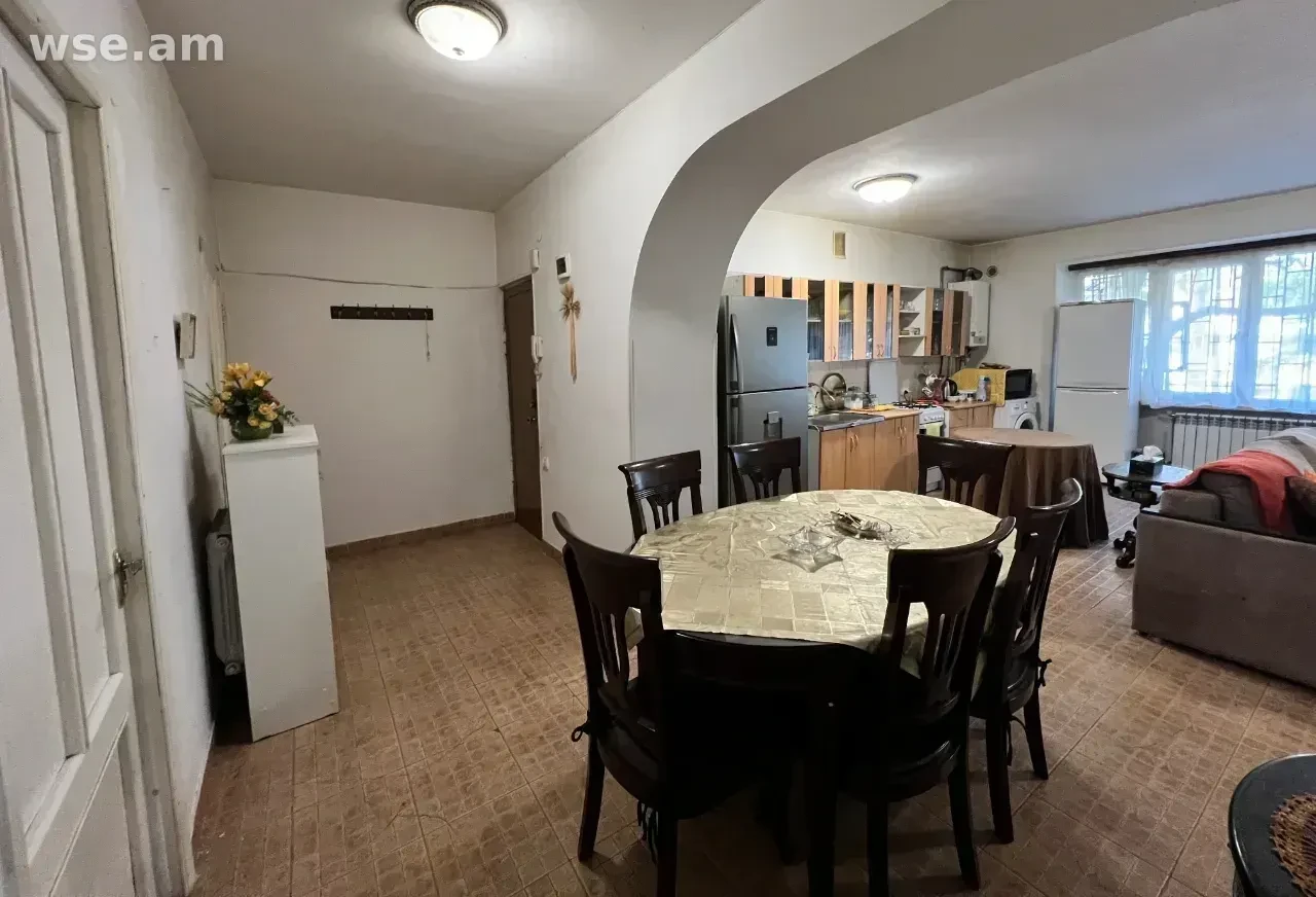 3 սենյականոց, 72 մ², 1/9 հարկ, Երվանդ Քոչարի փողոց 21/1