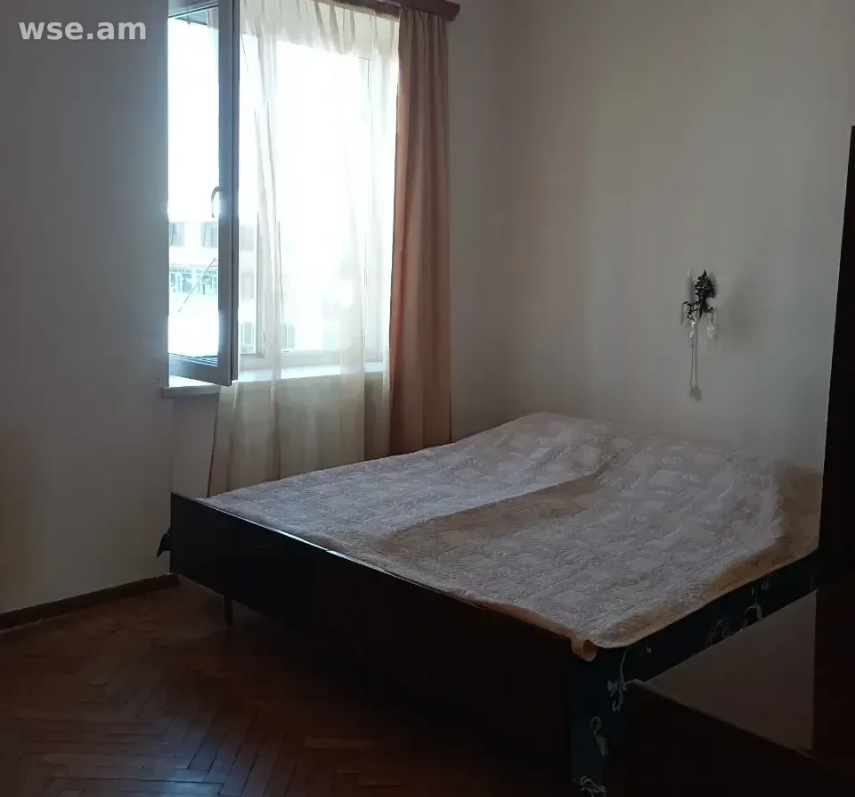 2-комн. квартира, 60м², улица Врацакан 15 - 300 000 ֏