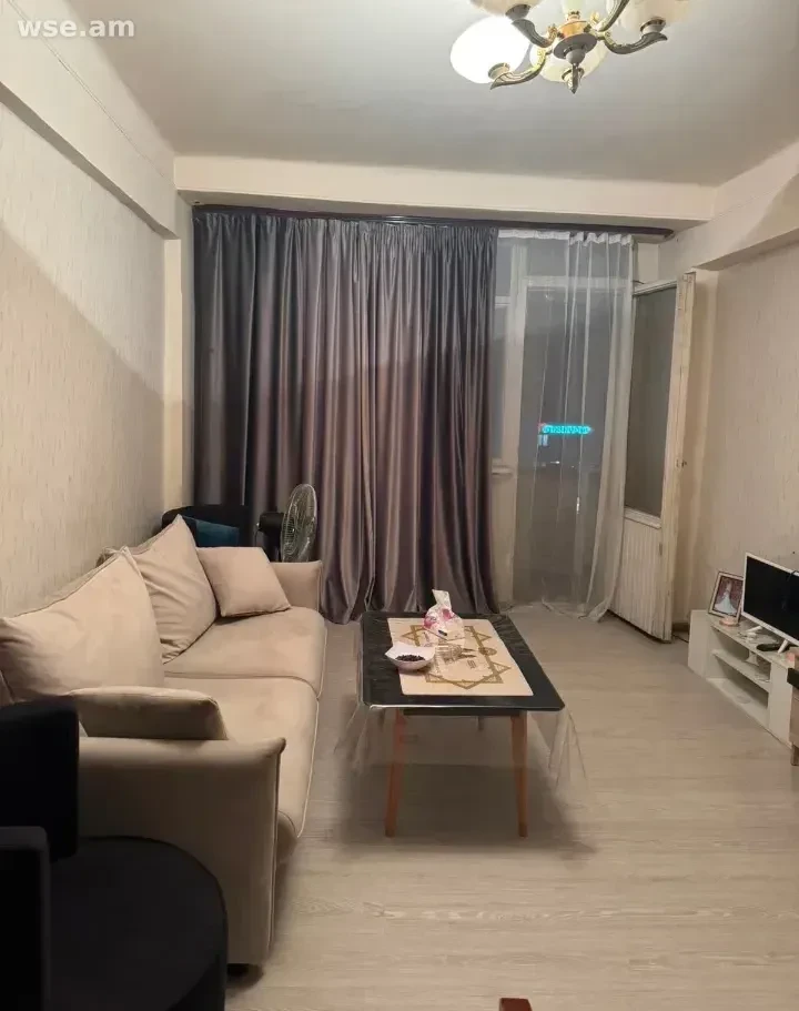 1-комн. квартира, 42м², Улица Шираза 20 - 220 000 ֏