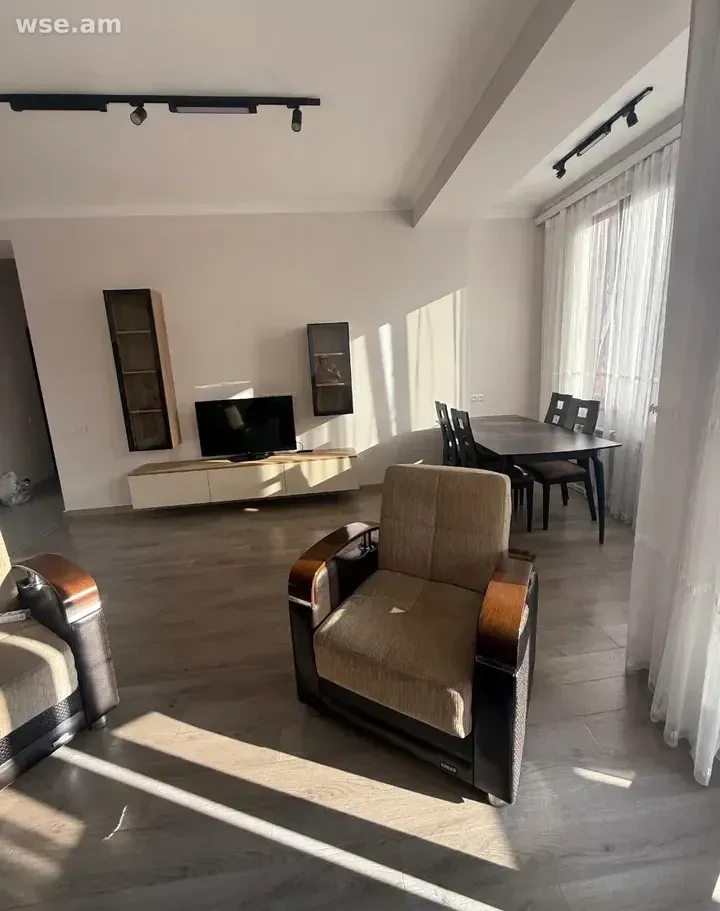 2-bed. apartment, 65m², 2/6 Nikoghayos Adonts Street - 420 000 ֏