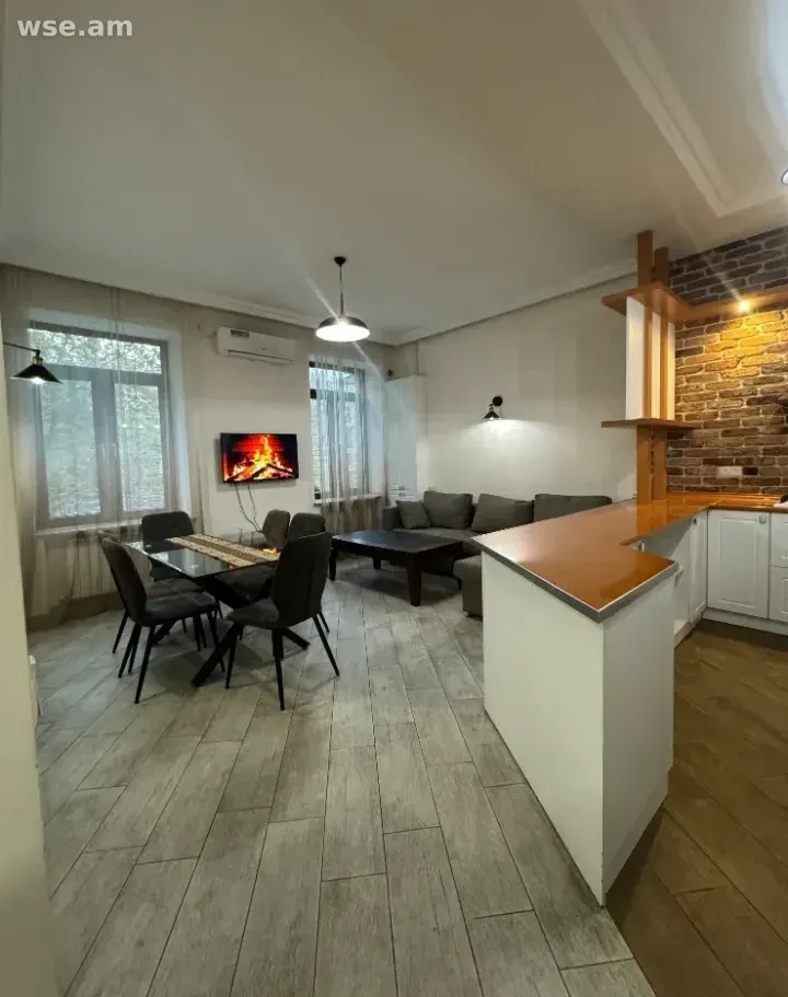 3-комн. квартира, 74м², проспект Месропа Маштоца 16А - 2 000 $