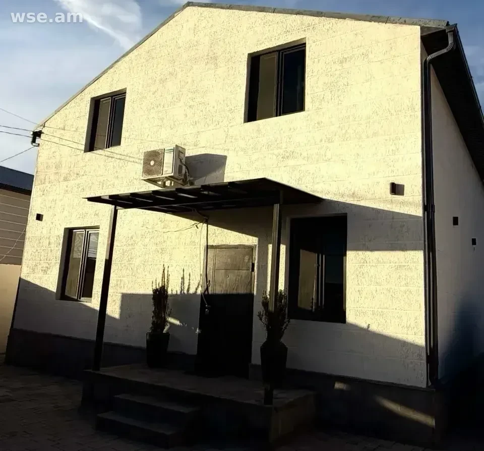 6-bed. house, 200m², Admiral Isakov Avenue - 3 500 $