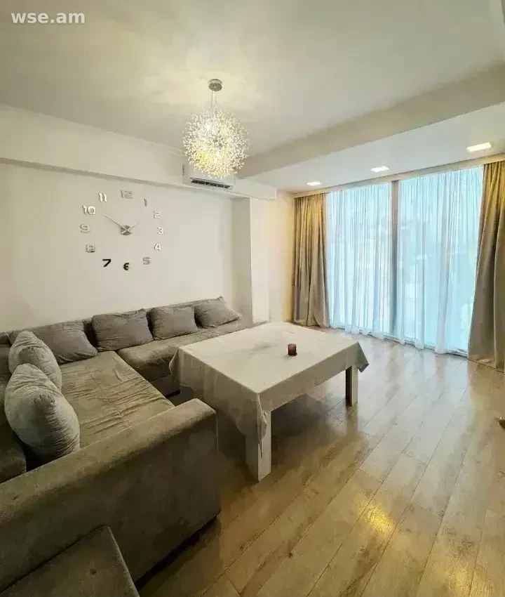 3-комн. квартира, 43м², улица Гарегин Нжде 32\1 - 133 000 $