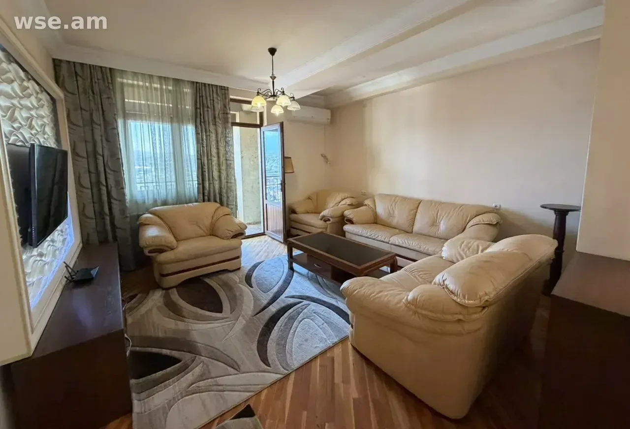 3-комн. квартира, 130м², улица Грибоедова 15A - 400 000 ֏