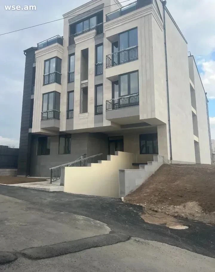 3-комн. квартира, 75м², Муш микрорайон 42 - 121 000 $