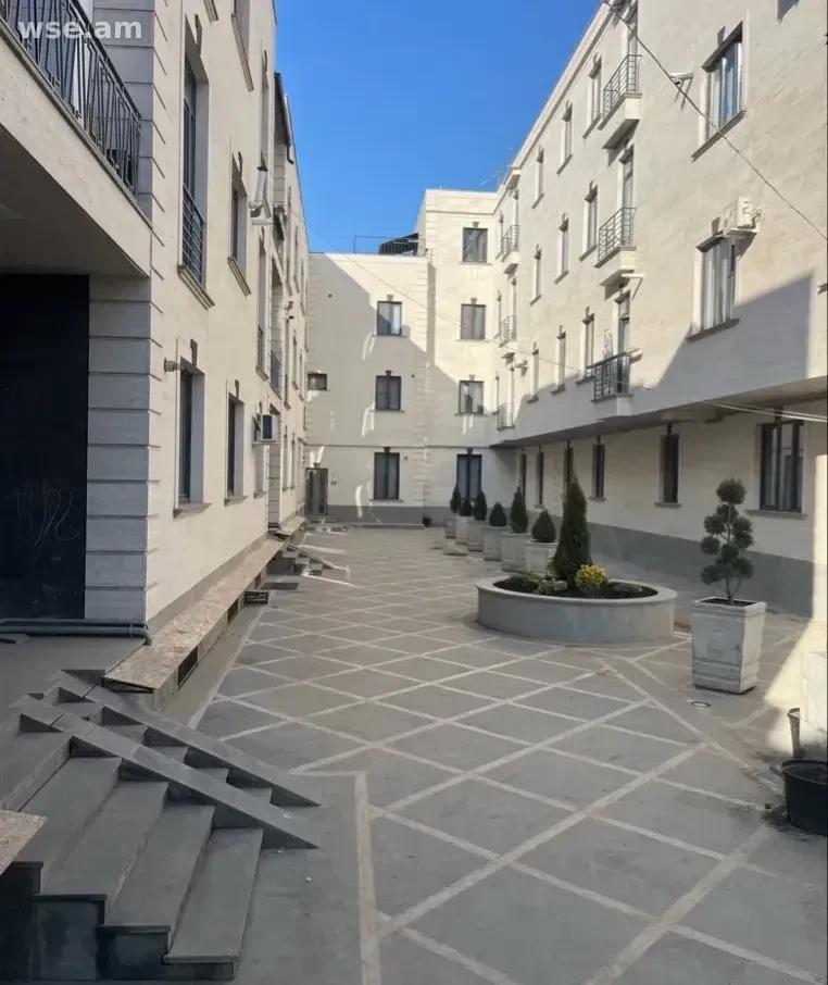 2-комн., 40 м², 3/3 эт., Петрос Дурян 1-я улица 10, фото 1