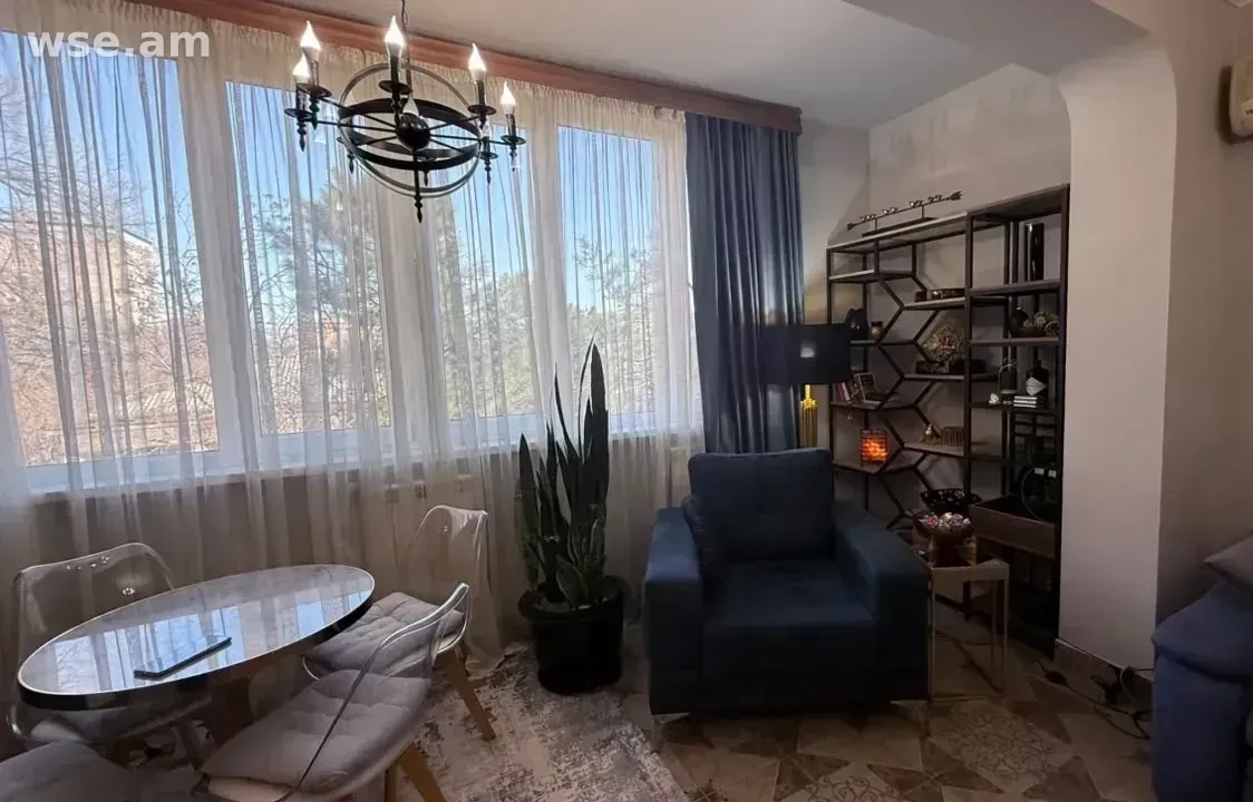 2-комн., 50 м², 3/5 эт., улица Кургиняна 6, фото 2