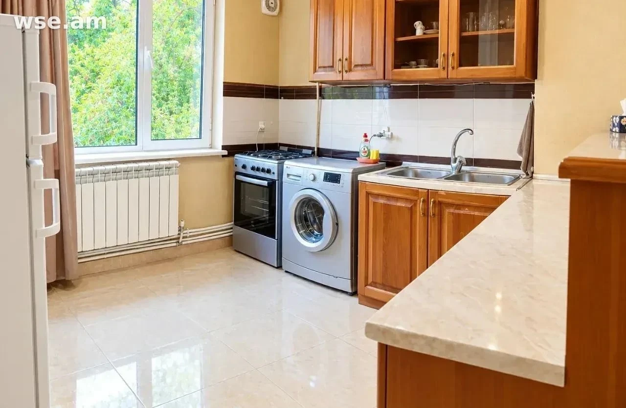 2-комн., 45 м², 2/9 эт., улица Заваряна 1, фото 2