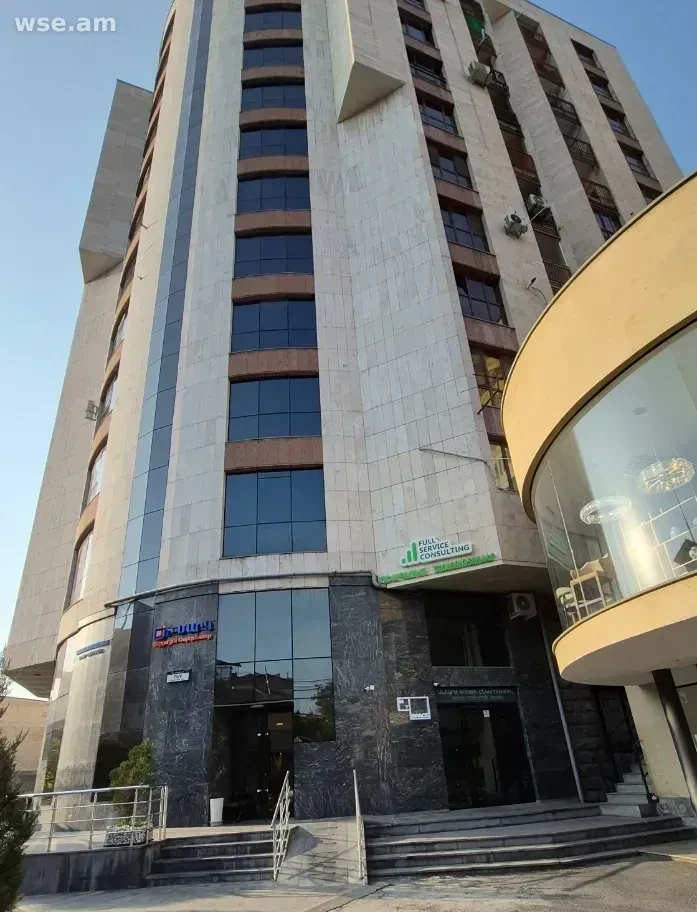 3-комн. квартира, 80м², Улица Чаренца 70 - 600 000 ֏