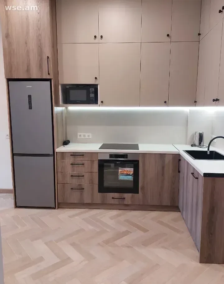 2-комн. квартира, 47м², улица Адонца 2/6 - 350 000 ֏