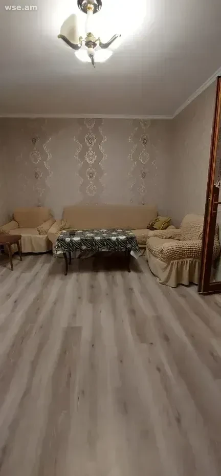 1-սեն. բնակարան, 42մ², Ալաբյան փողոց 43 - 230 000 ֏