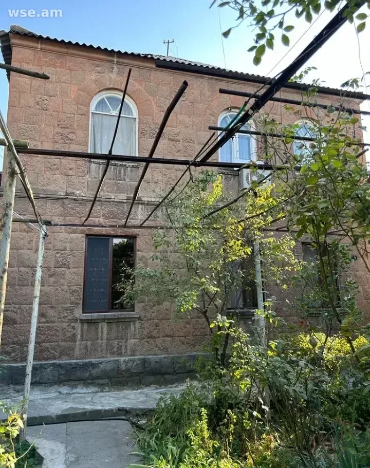 4-սեն. տուն, 100մ², Մարկվարտի փողոց 9 - 75 500 $ | WSE.AM