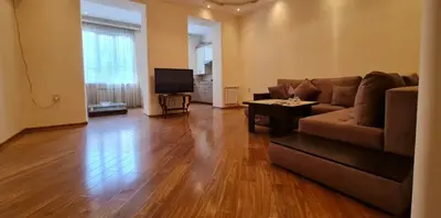 3 սեն., 85 մ², 3/4 հարկ