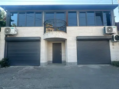 4 սենյականոց, 420 քմ, 2/2 հարկանի, Ալիքսանյան 8