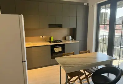 2室，88 m²，5/5层，梅斯罗布·马什托茨大街37号