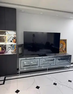 2室，95㎡，2/9层，拉斐尔·莱姆金街