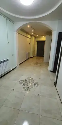 3 սենյականոց, 80 քմ, 2/3 հարկ, 1 - ին փող. Դավիթ Բեկա