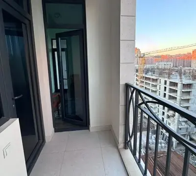 3-комн., 85 м², 11/16 эт., улица Грибоедова 3