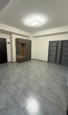 3-комн., 99 м², 2/8 эт., улица Никогаоса Адонца 8/4