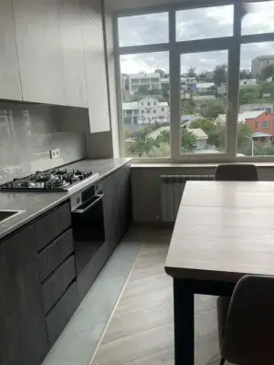 2-комн., 58 м², 4/5 эт., улица Гарегин Овсепяна 24/2
