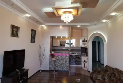 2-комн., 75 м², 10/10 эт., улица Наири Зарьяна 74B
