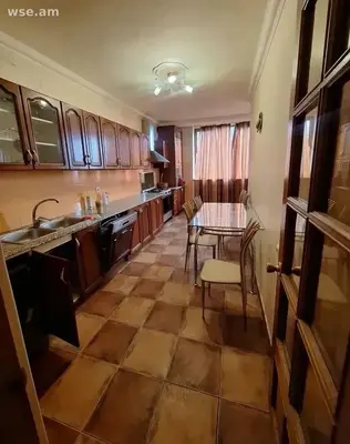 4-комн., 112 м², 5/5 эт., улица Грибоедова 1а