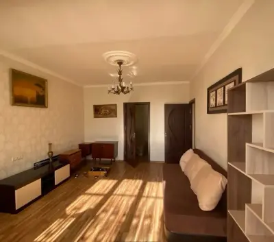 2 - սենյակ, 50 քմ, 2/4 հարկ, Լուկաշինի փողոց 1/25