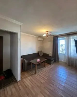 1-комн., 34 м², 5/5 эт., улица Ростов 19
